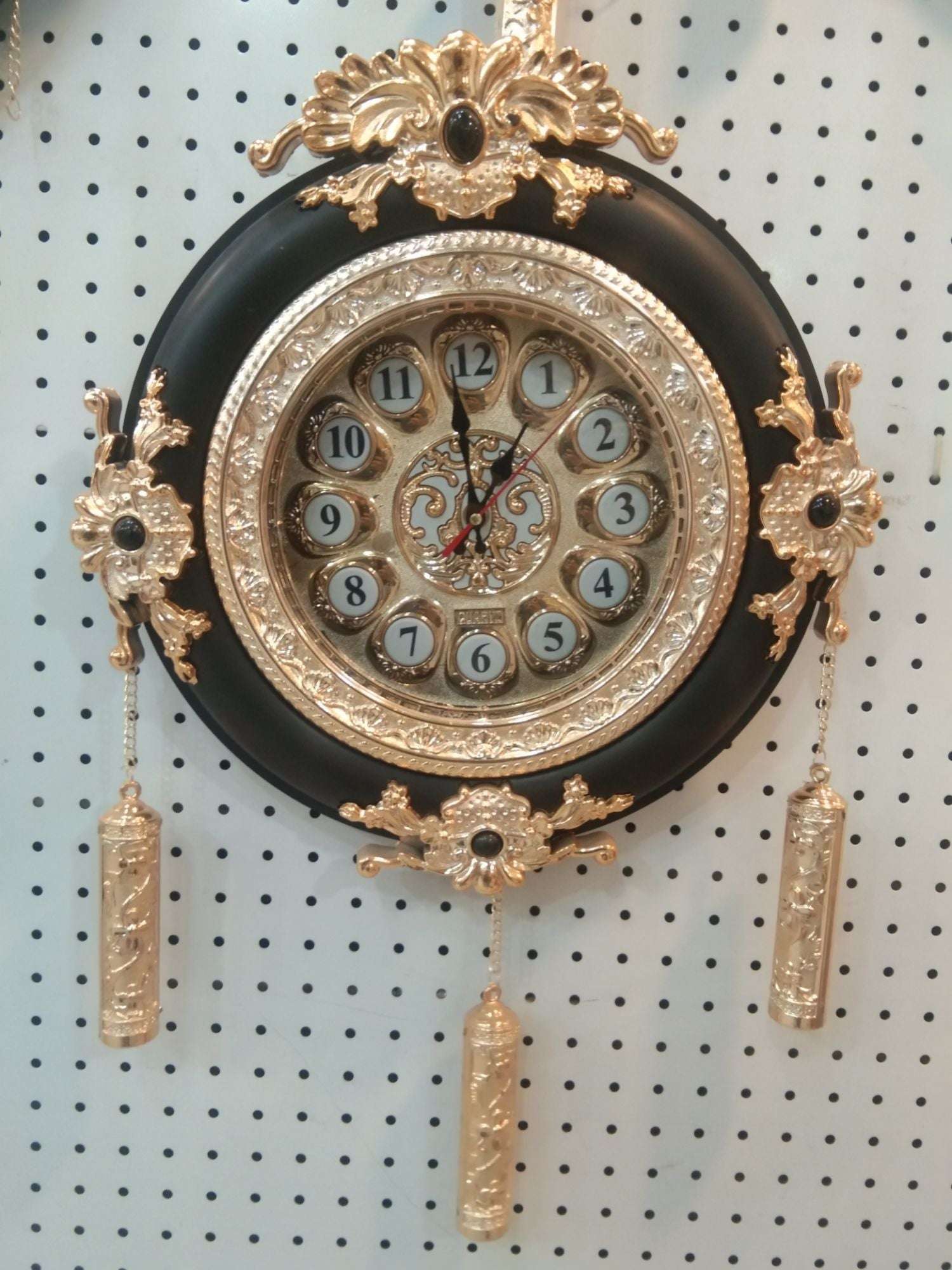 Luxury Gold-Plated Wall Clock Need & Luxury