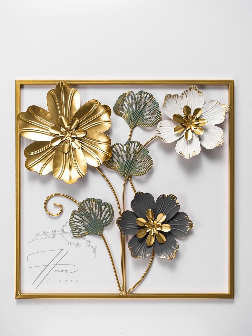 GOLD 3D FLOWER ART
