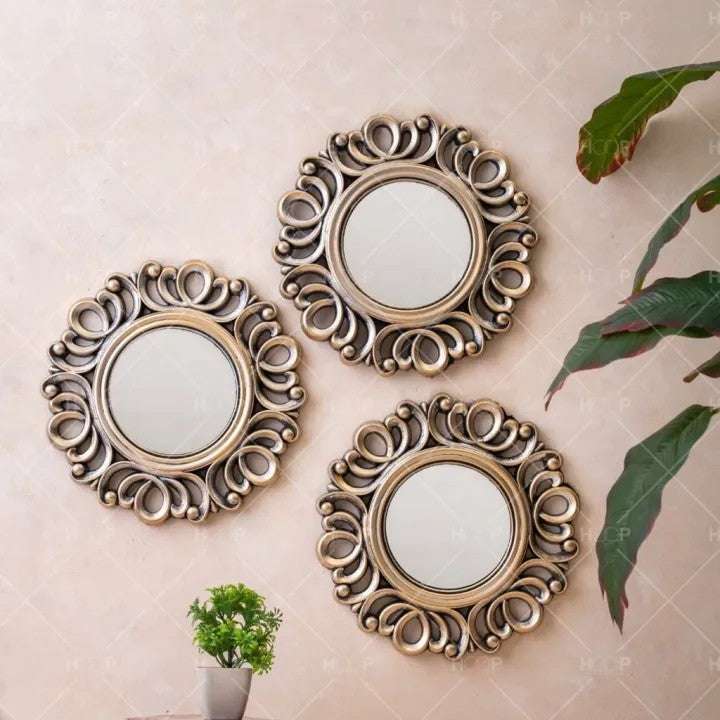 ANTIQUE STYLE 3PC MIRROR Need & Luxury